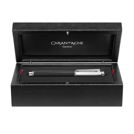 Stylo Roller Caran d'Ache - Varius - Ivanhoé Black Rhodié - Coffret