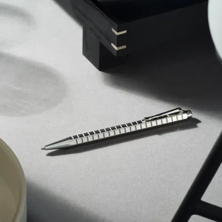 Stylo Bille Ecridor™ Avenue Platiné de Caran d'Ache - Innovation technique