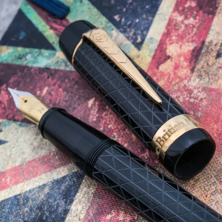 Stylo-Plume The British Musuem Collection Black & Gold with Roof Pattern