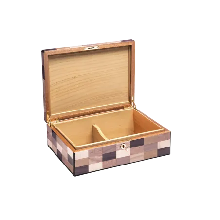 Cave à Cigares MORICI - VENEZIA // SESTRIERE. Capacité : 40/50 cigares. Finition vernis brillant.