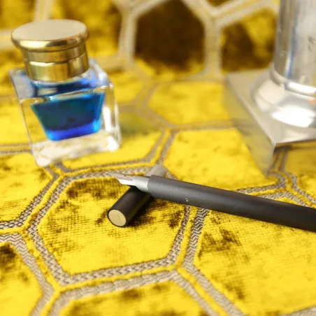 Stylo-plume à cartouche Venvstas Magna - Plume en Titane, plume F