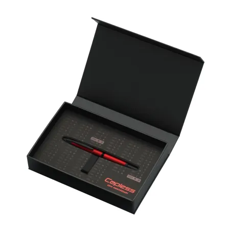 Stylo plume Pilot : Capless Noir Attributs Dorés Plume M