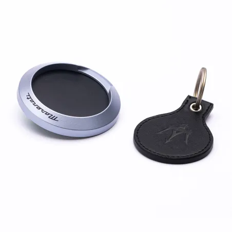 MAGNETIC KEYRING MASERATI EDITION - MAGNETIC BLACK