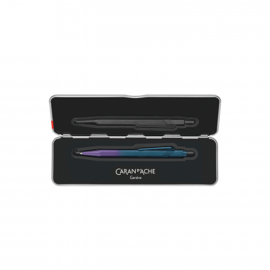 Stylo Bille 849 CARAN D'ACHE -  Claim Your Style - Violet Marin - Édition Spéciale