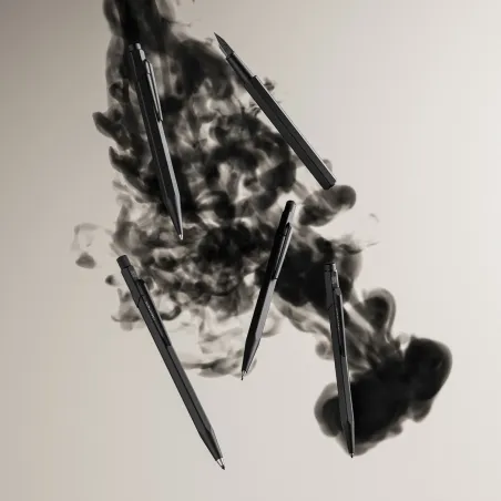 Coffret Stylo bille avec Étui cuir CARAN D'ACHE Ecridor Black Lines