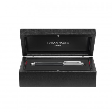 Stylo plume M Caran d'Ache - Varius - Rubracer Rhodié