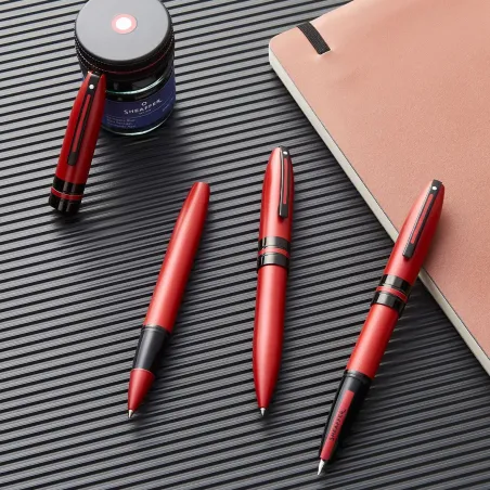 Stylo Bille Sheaffer Icon Rouge Attributs noirs – Élégance Moderne