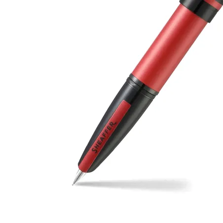 Stylo Plume M Sheaffer - Icon - Rouge Attributs Noirs pvd - Plume
