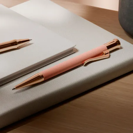 Stylo bille Graf von Faber-Castell Guilloché Rose Blush