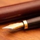 Stylo Plume F DIPLOMAT "XO" Cuir dark red  Attributs dorés - Plume
