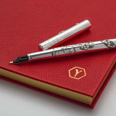 Stylo Plume Moyenne – YARD O LED Year of the Snake – Standard – Argent Massif