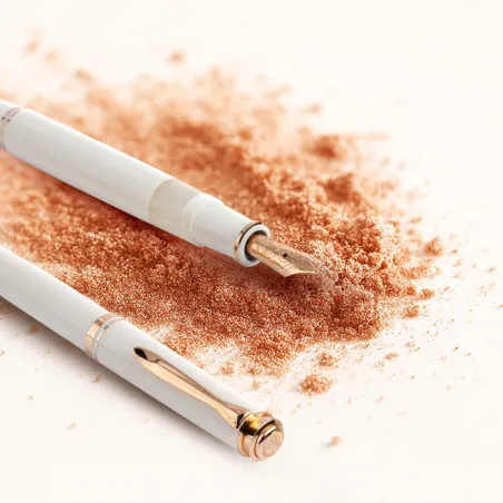 Stylo Plume Pelikan M600 White & Rose Gold – Édition Spéciale Plume F