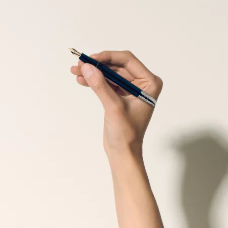 Stylo plume M Montblanc Meisterstück Around the World in 80 Days Classique - Prise en main