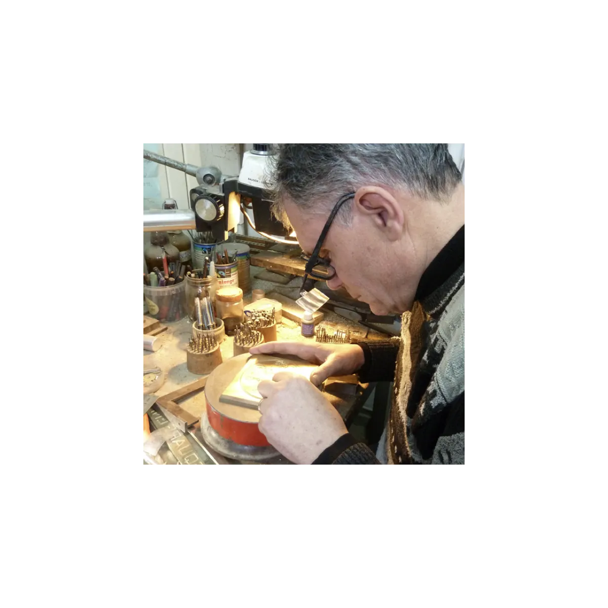 Jean-Luc Seigneur dans son atelier