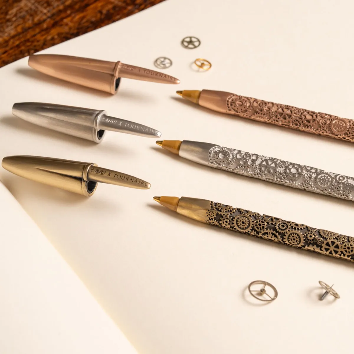 Stylo bille BIC Cristal Engrenages – Blanc Palladié Maison Tournaire -