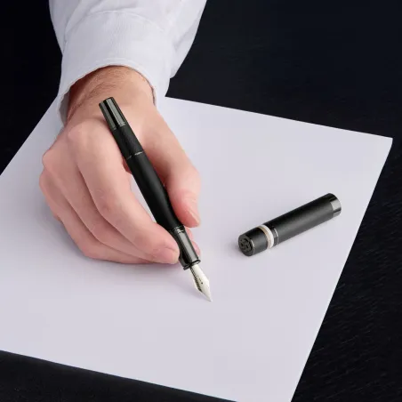Stylo Plume Hugo Boss Core Iconic Black - Plume M