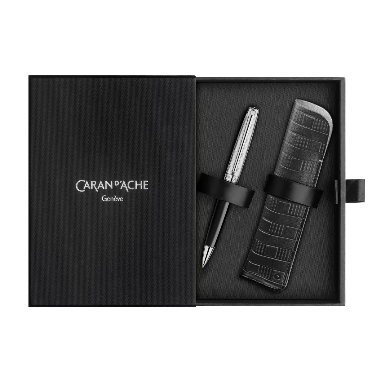 Coffret Stylo bille avec étui cuir - Caran d'Ache - Leman - Damier - Edition limitée - Coffret ouvert