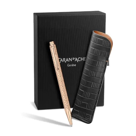 Coffret Stylo bille avec Étui cuir Ecridor Caran d'Ache - Damier - Doré jaune - Ed.Spéciale